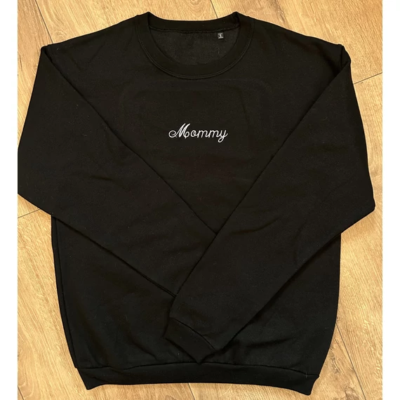 'Mommy' feliratos fekete pulóver (S)