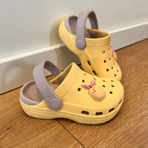 Next gumipapucs (23)