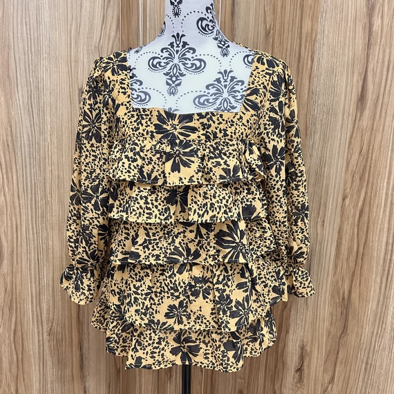 QUIZ mustár fekete blúz (L)