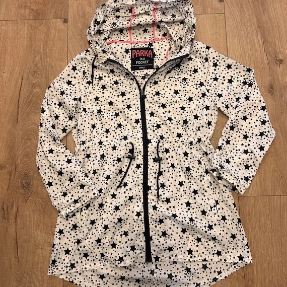 Parka in a pocket fehér csillagos széldzseki (S)
